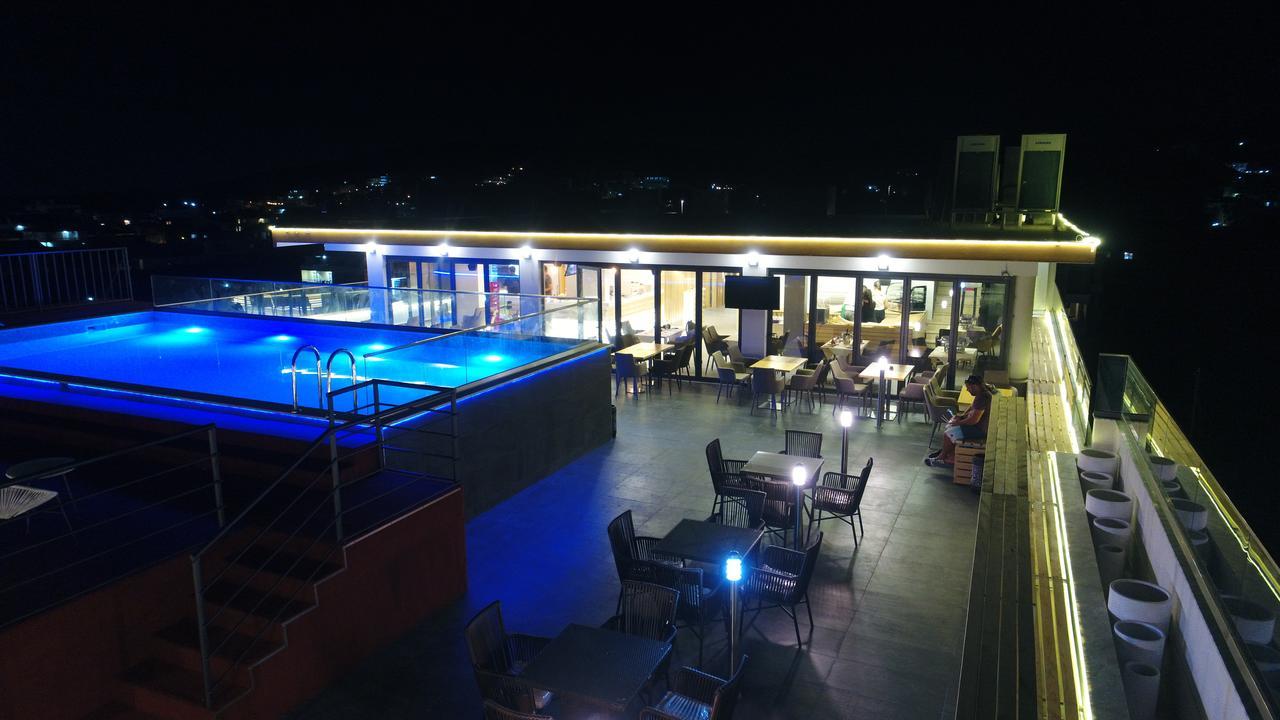 Hotel Evropa Ulcinj Exteriör bild